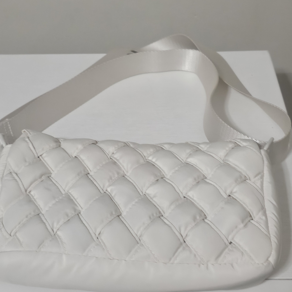 Elegant White Quilted Shoulder Bag